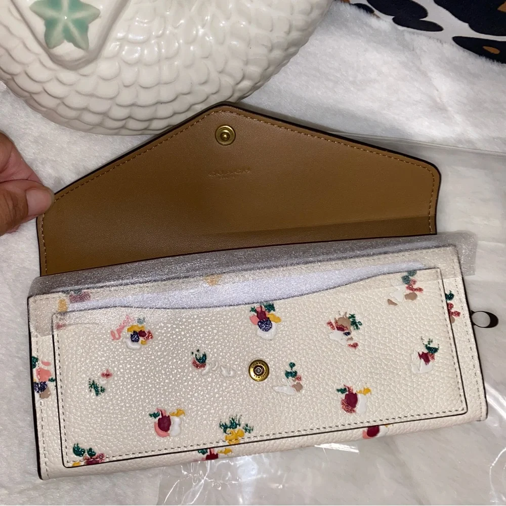 COACH WYN SOFT PEBBLE LEATHER WALLET WITH PAINT DAB FLORAL PRINT